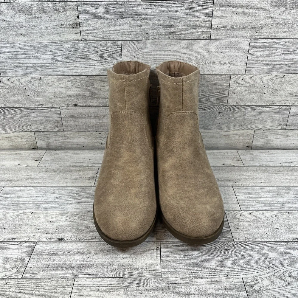 Frye And Co. Estreley Sand Stacked‎ Heel Booties Women Size 7M
